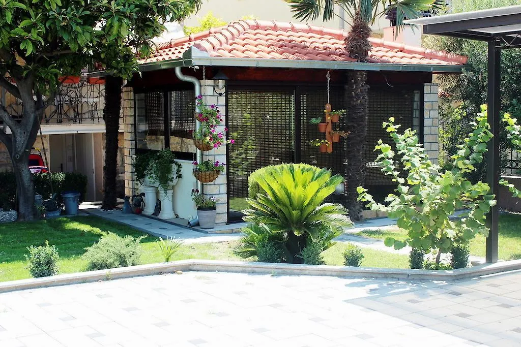 Apartments Robert Kastela 0*,  Croatia