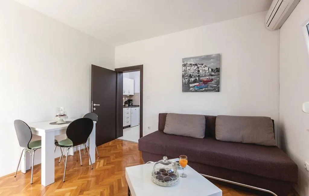 Apartments Robert Kastela